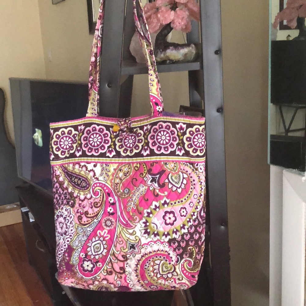 BEAUTIFUL VERA BRADLEY TOTE